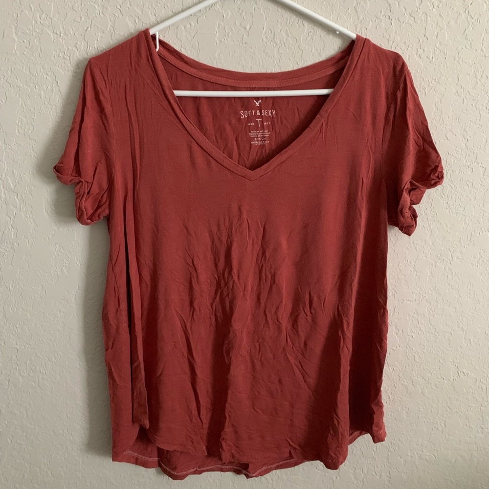 Soft and sexy AE shirt